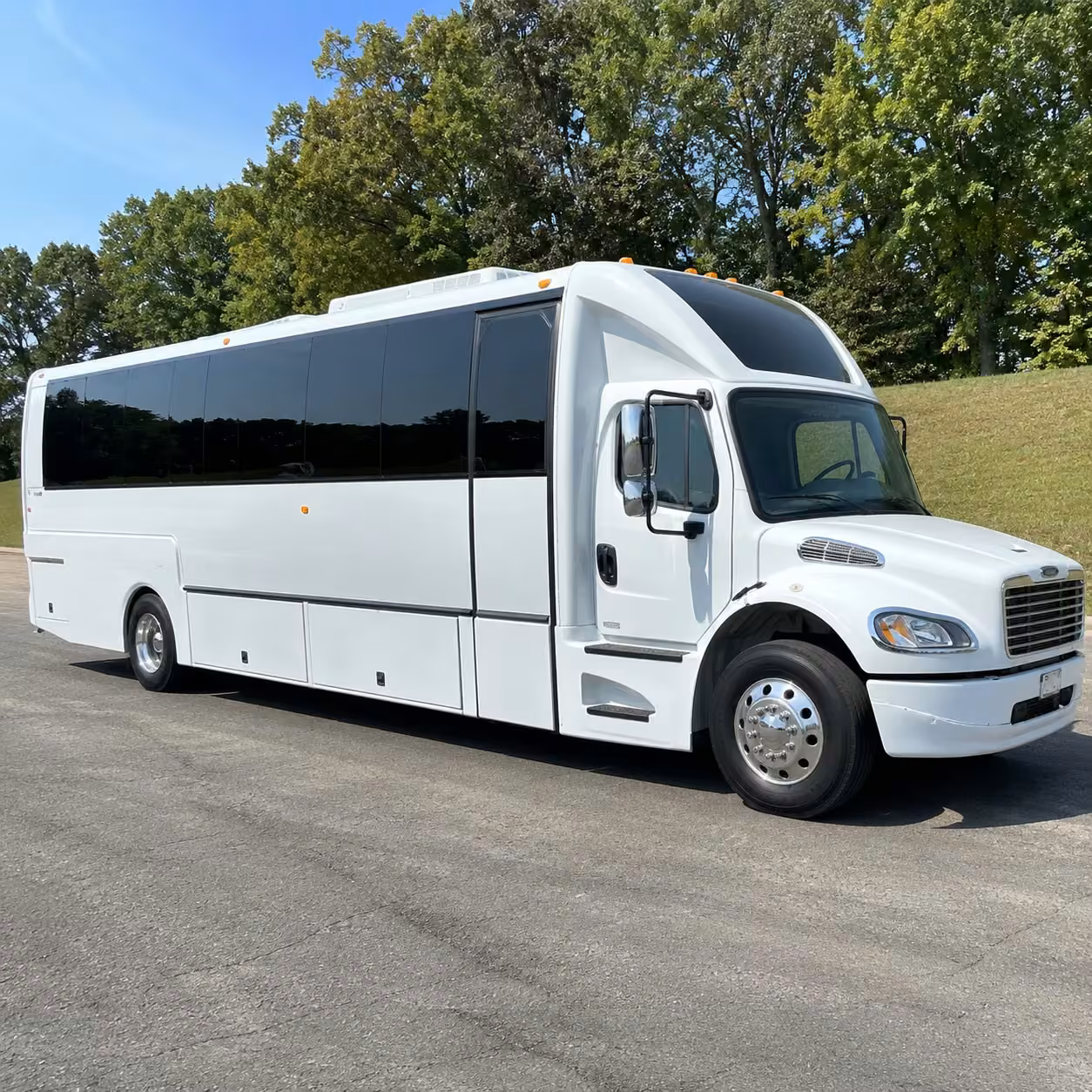 28 passenger party bus