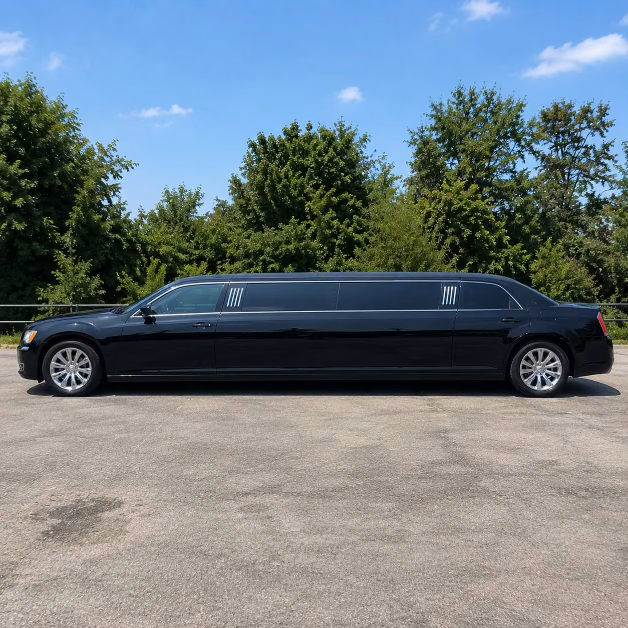 chrysler 300 limo exterior